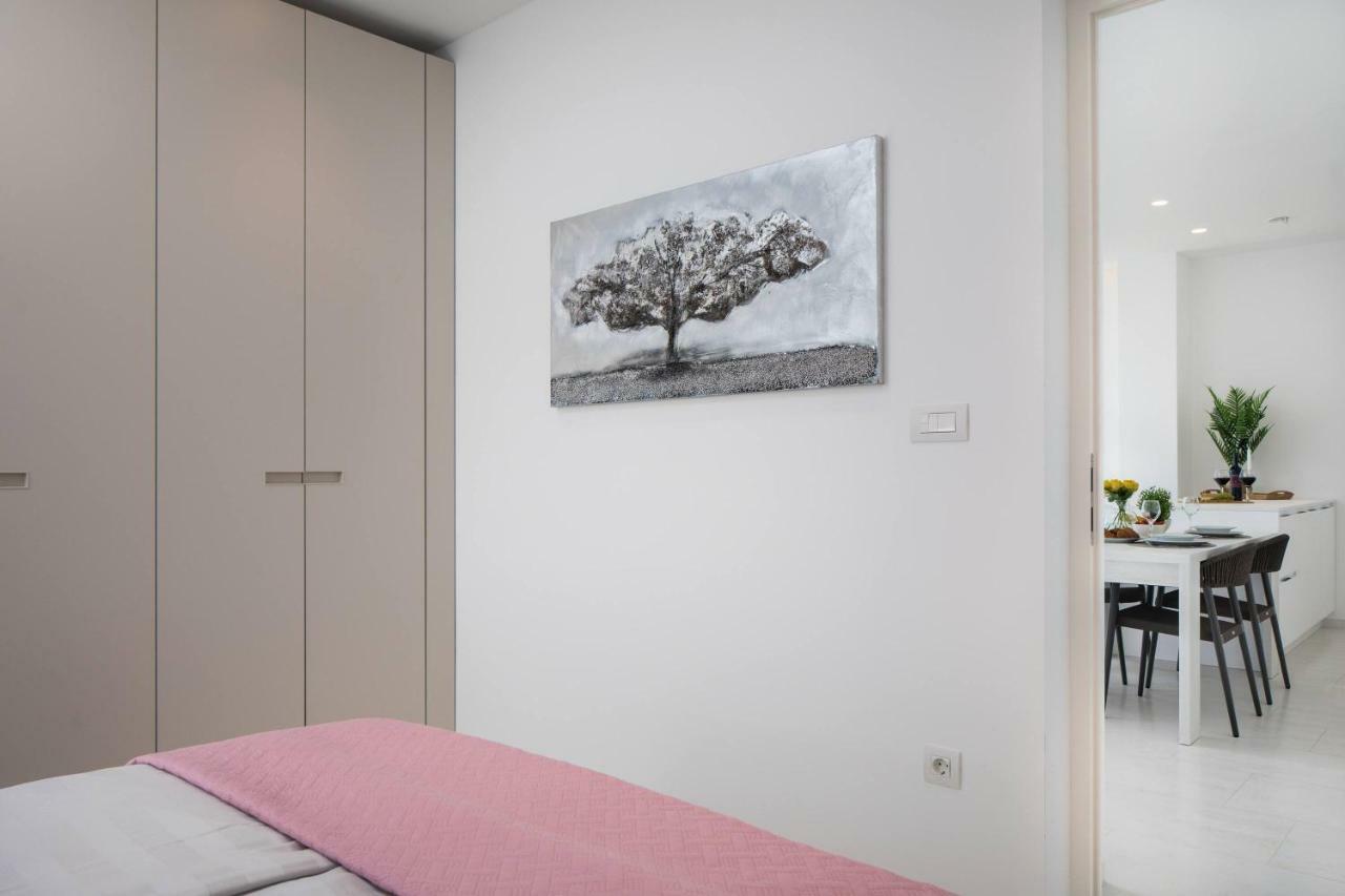 Luxury Design Beach Front Apartment Sukošan Exterior foto
